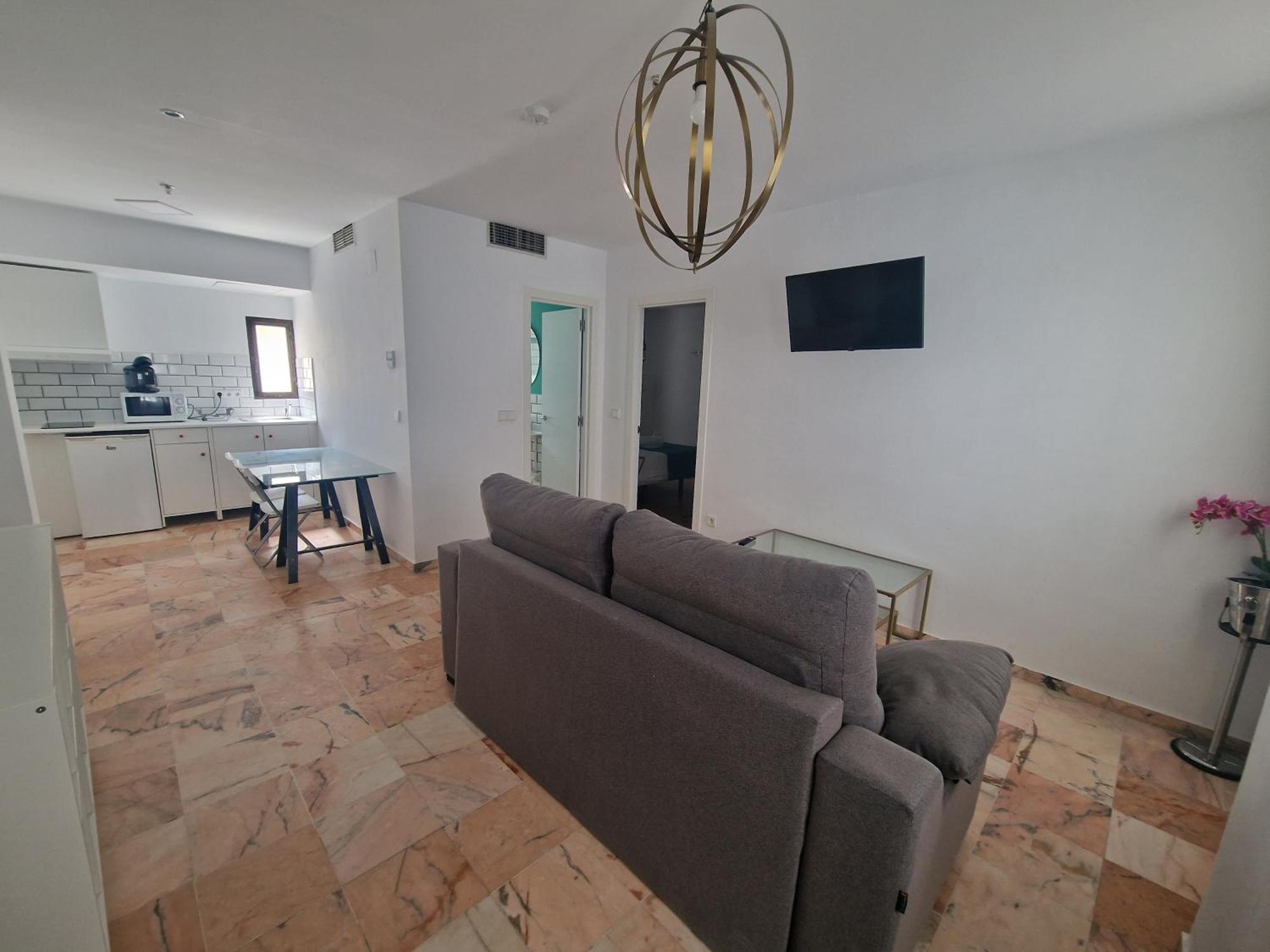 Hotel Y Apartamentos Dona Lola Seville Room photo